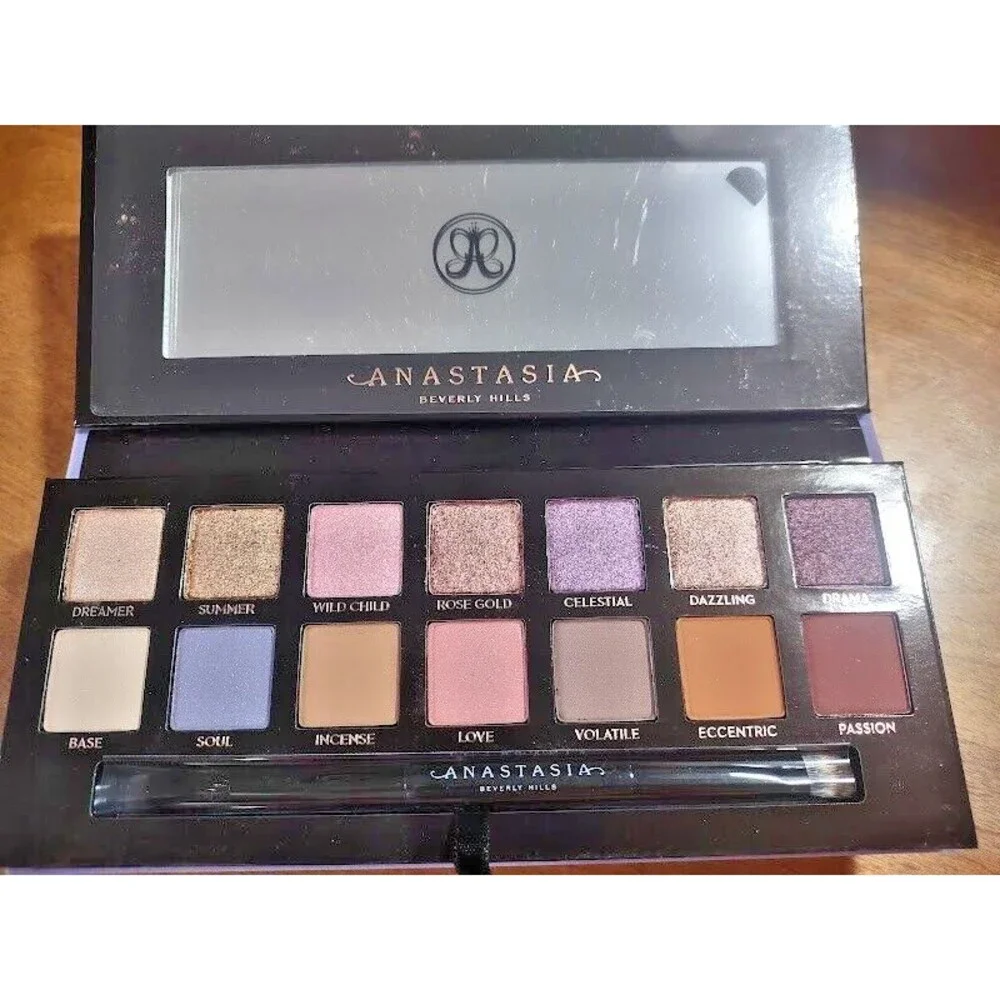Anastasia Beverly Hills Norvina Eyeshadow Palette 14 Pan Eye Color Brush Mirror